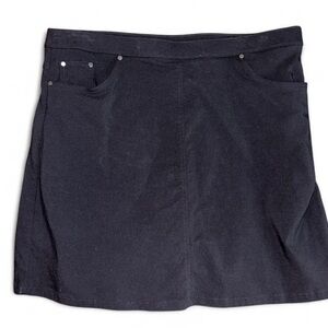Hearts of Palm Black Skort